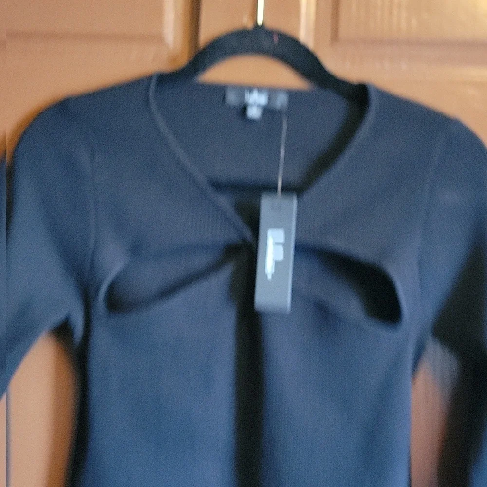 Lulus-Blk. stretchy ribbed long sleeved cut out sweater L. NWT. - Picture 3 of 8